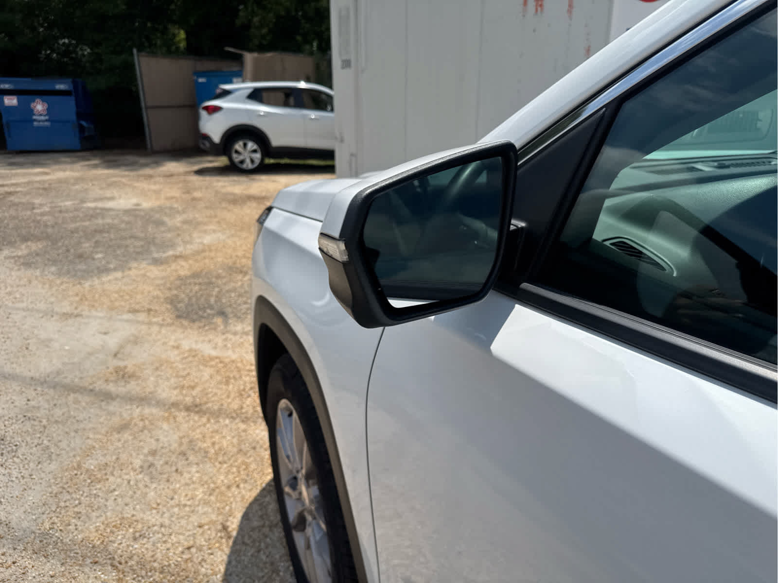 Used 2024 GMC Terrain SLT AWD/4WD image 15