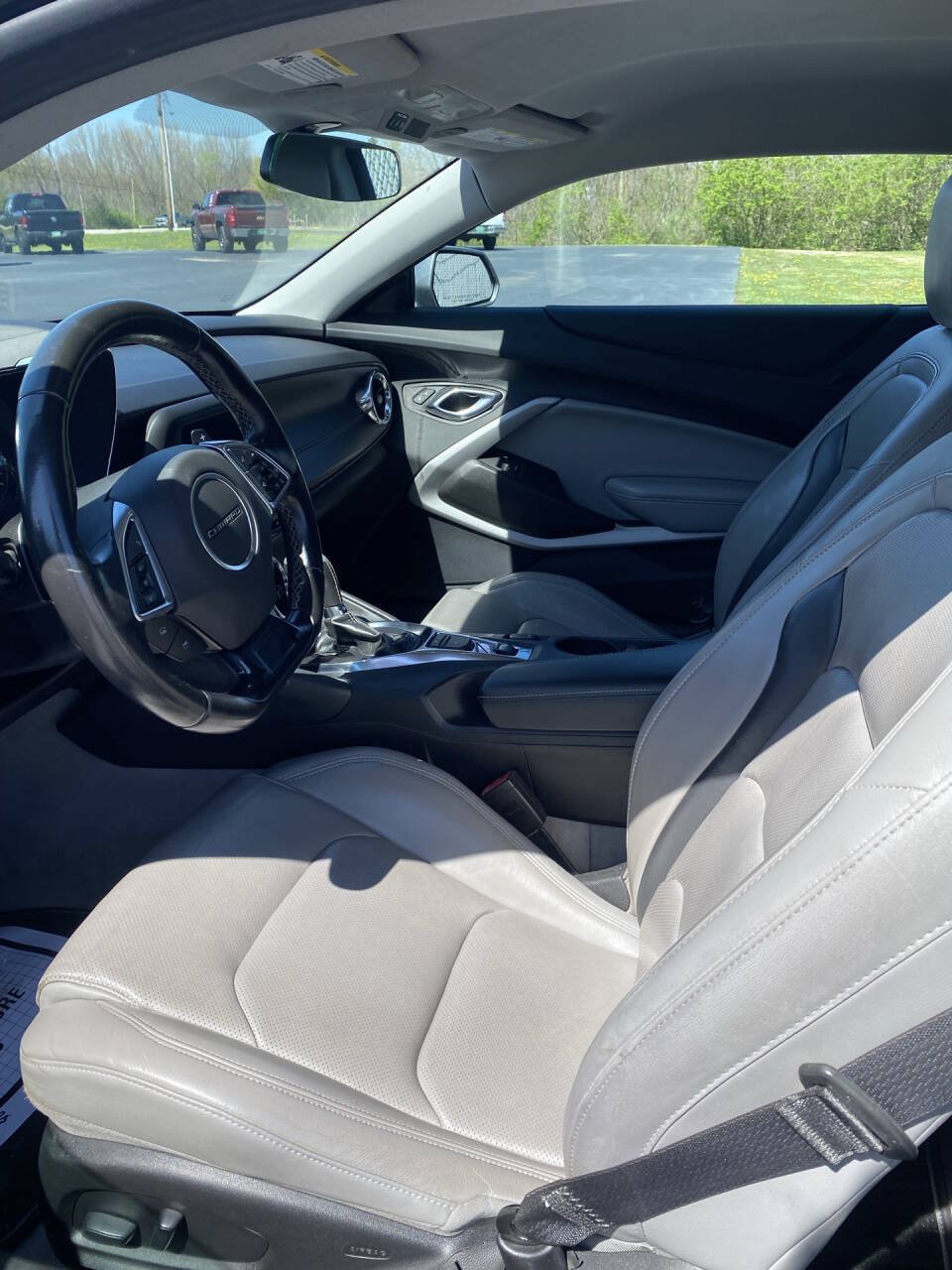 Used 2020 Chevrolet Camaro LT w/ RS Package RWD image 7
