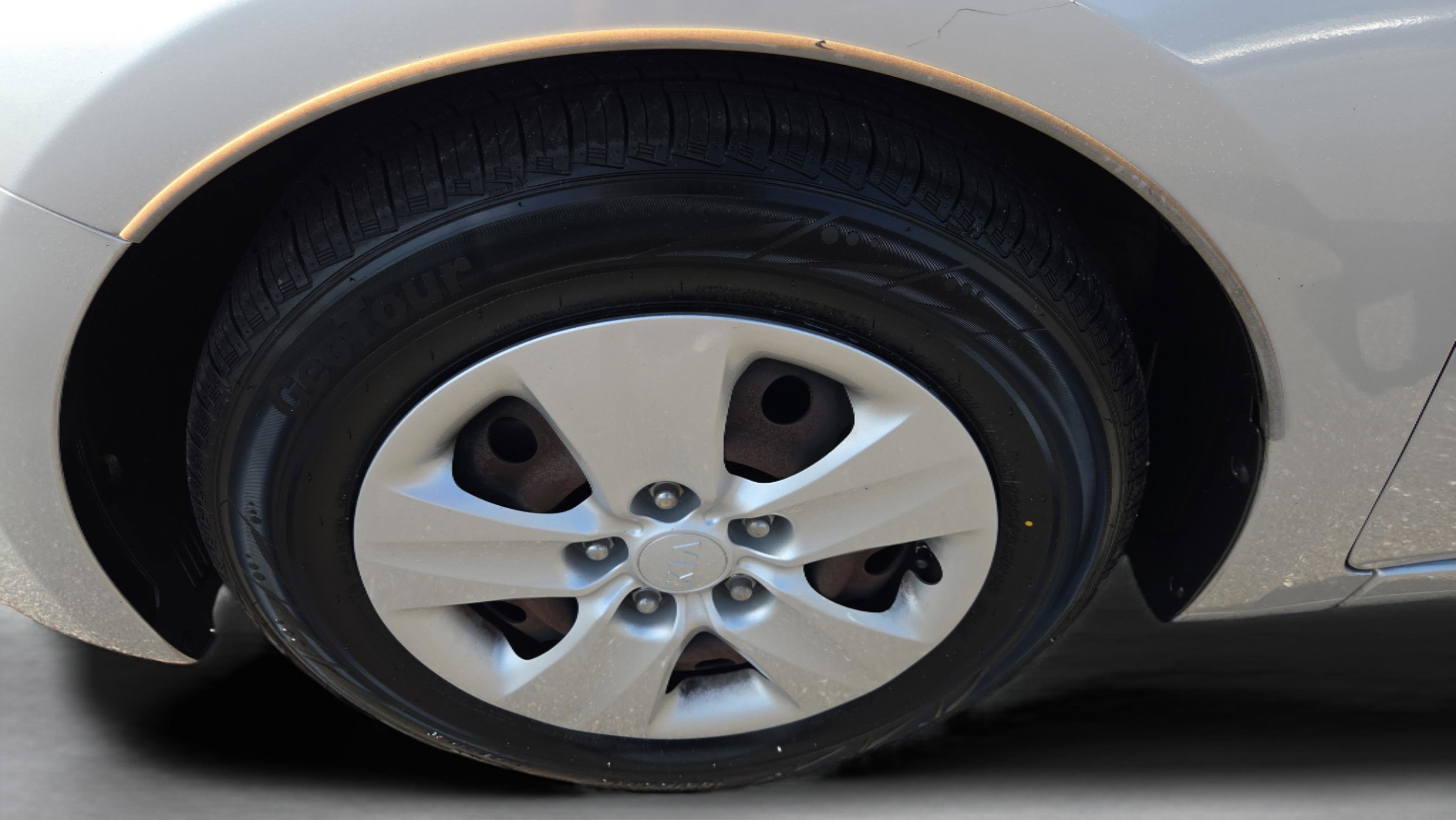 Used 2017 Kia Forte LX image 31