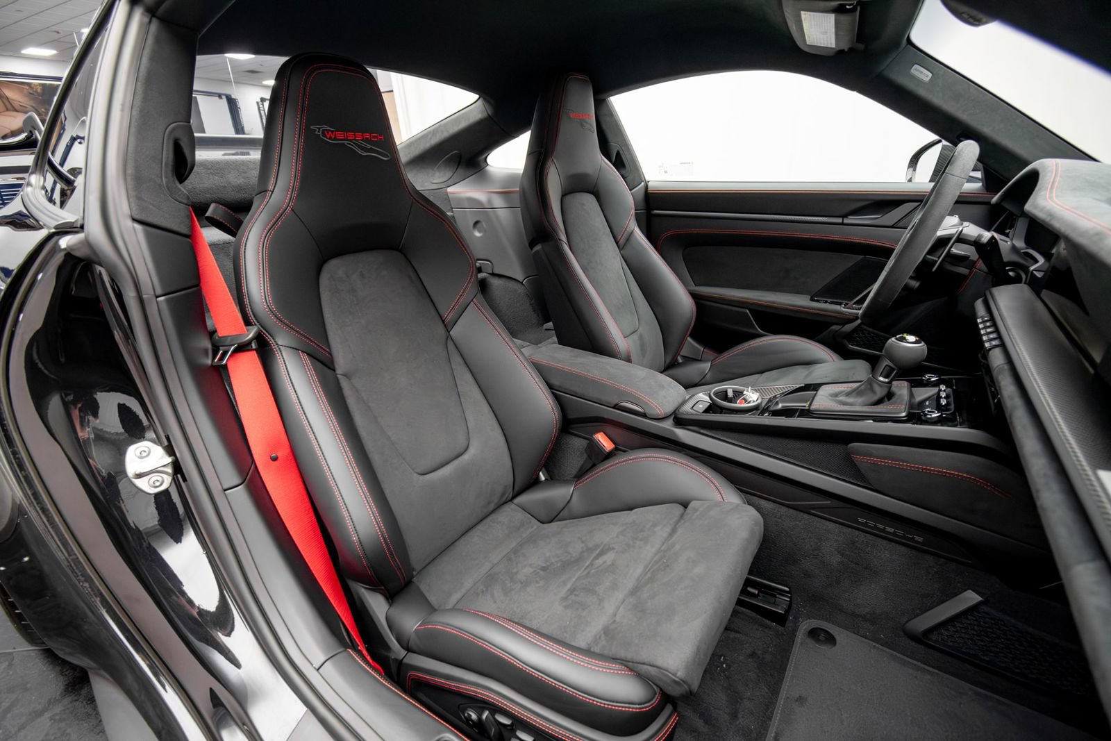 Used 2026 Porsche 911 GT3 RWD image 15