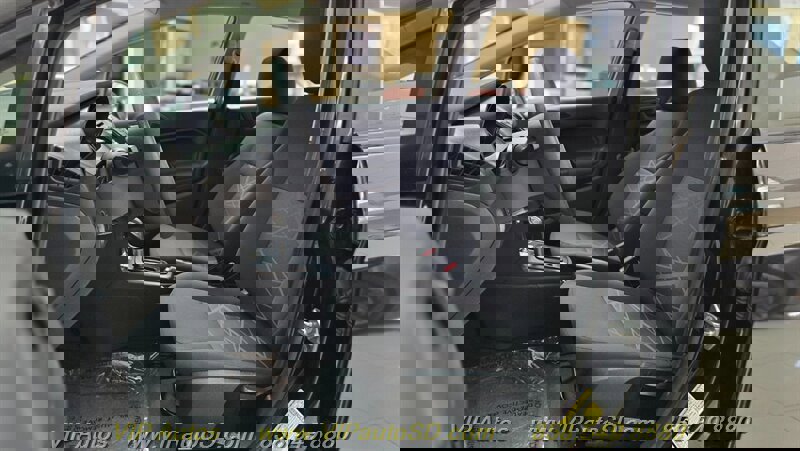 Used 2018 Ford Focus SE FWD image 15