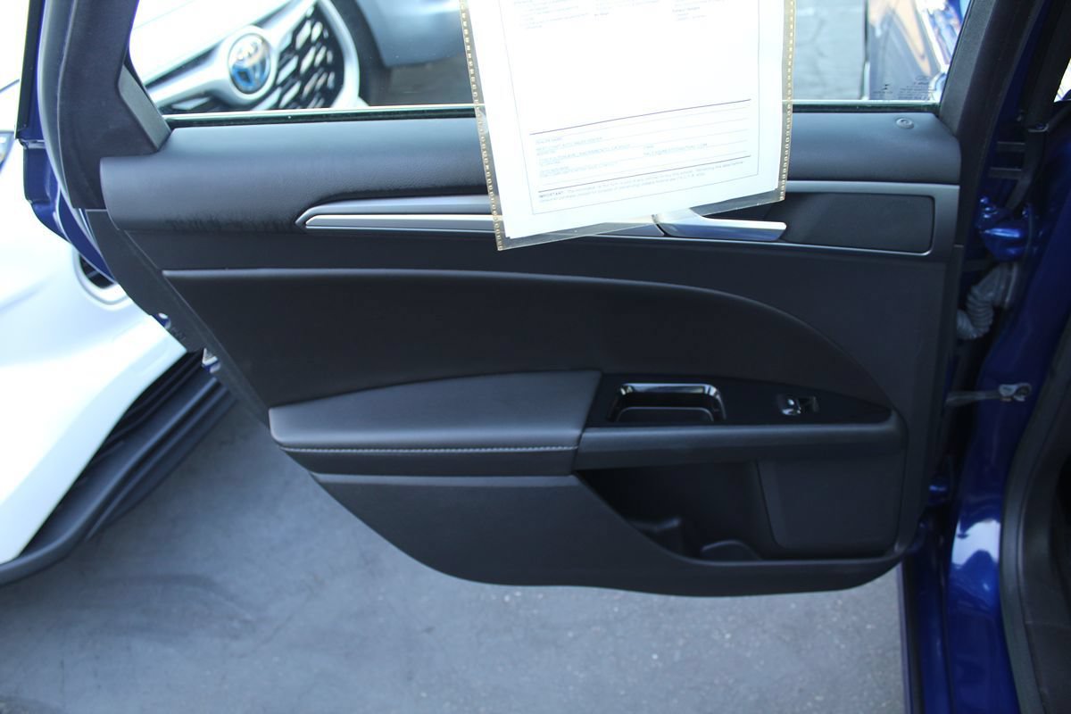 Used 2016 Ford Fusion Energi Titanium FWD image 26