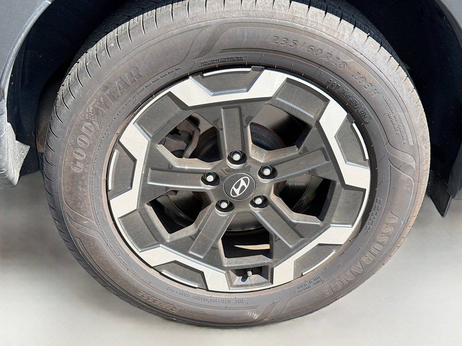 Used 2024 Hyundai Santa Fe SE AWD/4WD image 8
