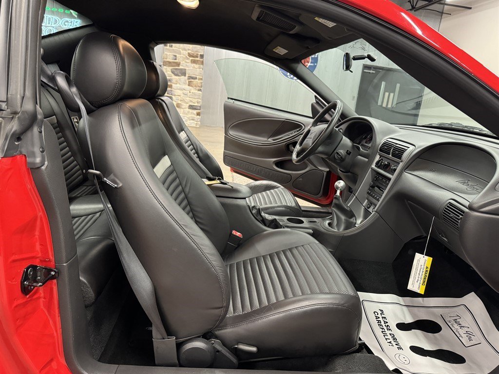 Used 2003 Ford Mustang Mach 1 RWD image 30