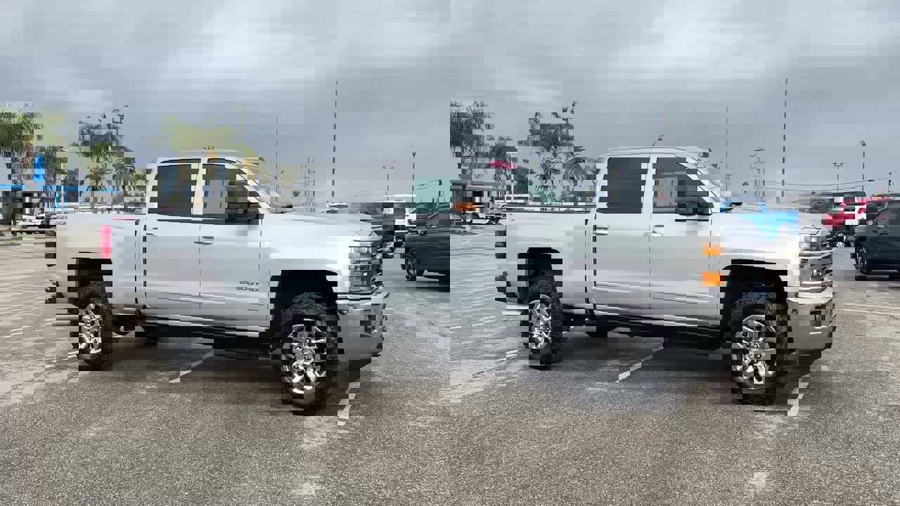 Used 2016 Chevrolet Silverado 2500 LT w/ LT Convenience Package image 5