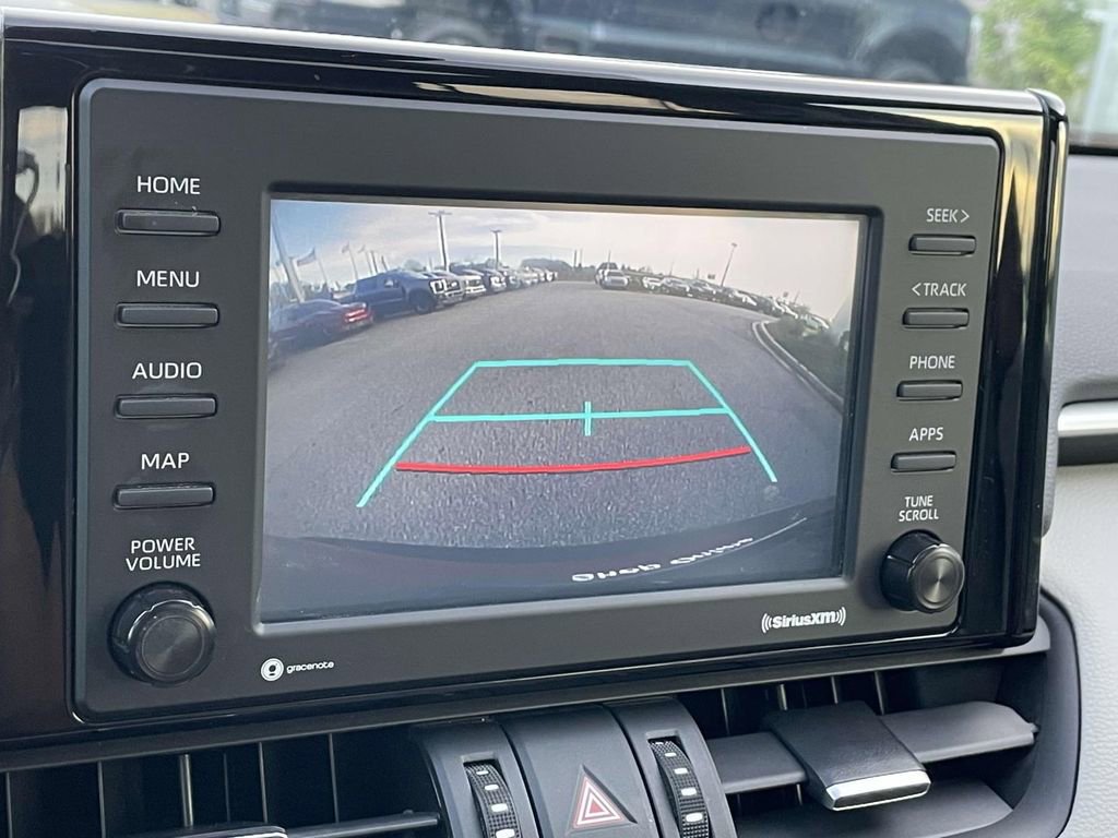 Used 2020 Toyota RAV4 XLE Premium image 27