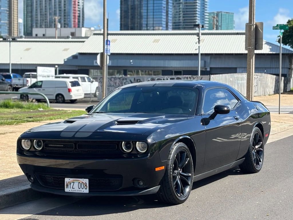 Used 2016 Dodge Challenger SXT w/ Blacktop Package video 1