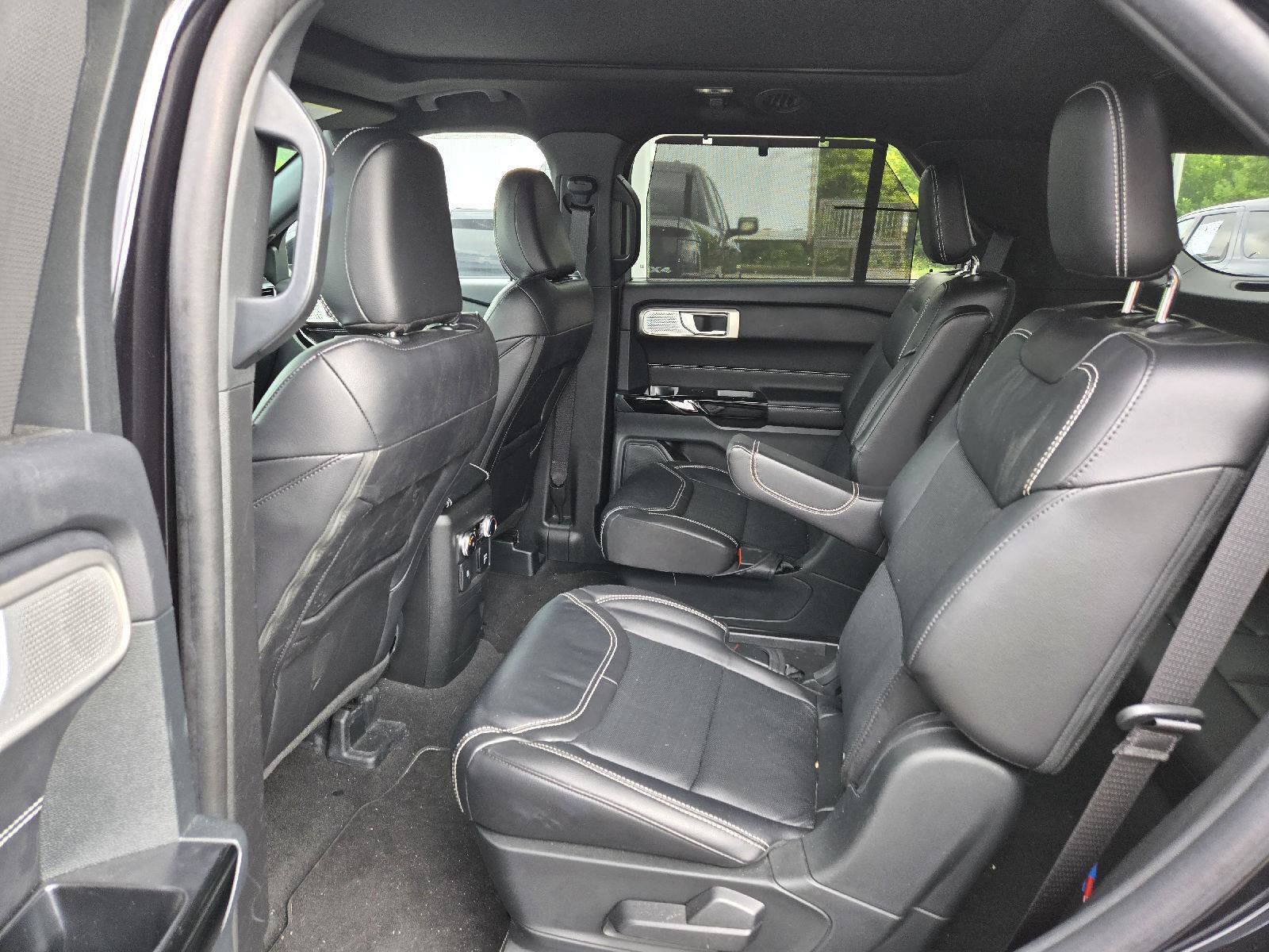 Used 2023 Ford Explorer ST w/ Equipment Group 401A AWD/4WD image 15