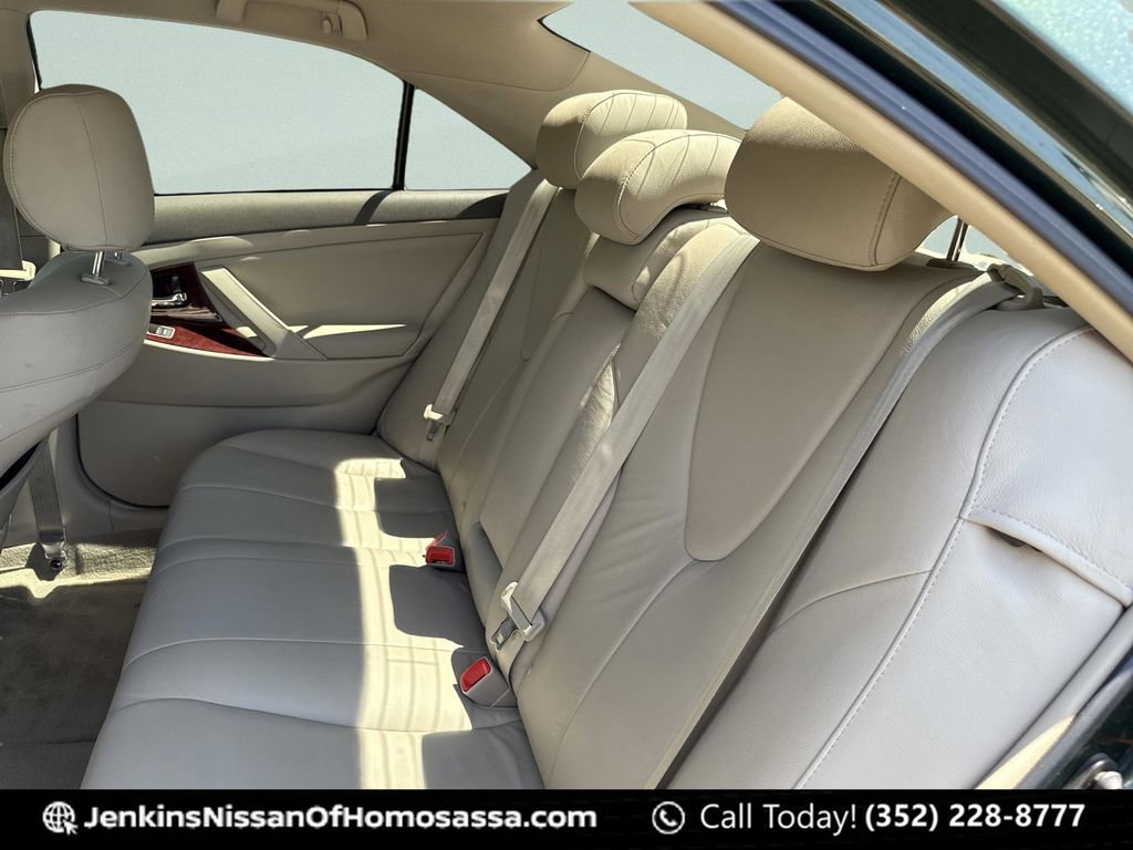 Used 2010 Toyota Camry LE image 23