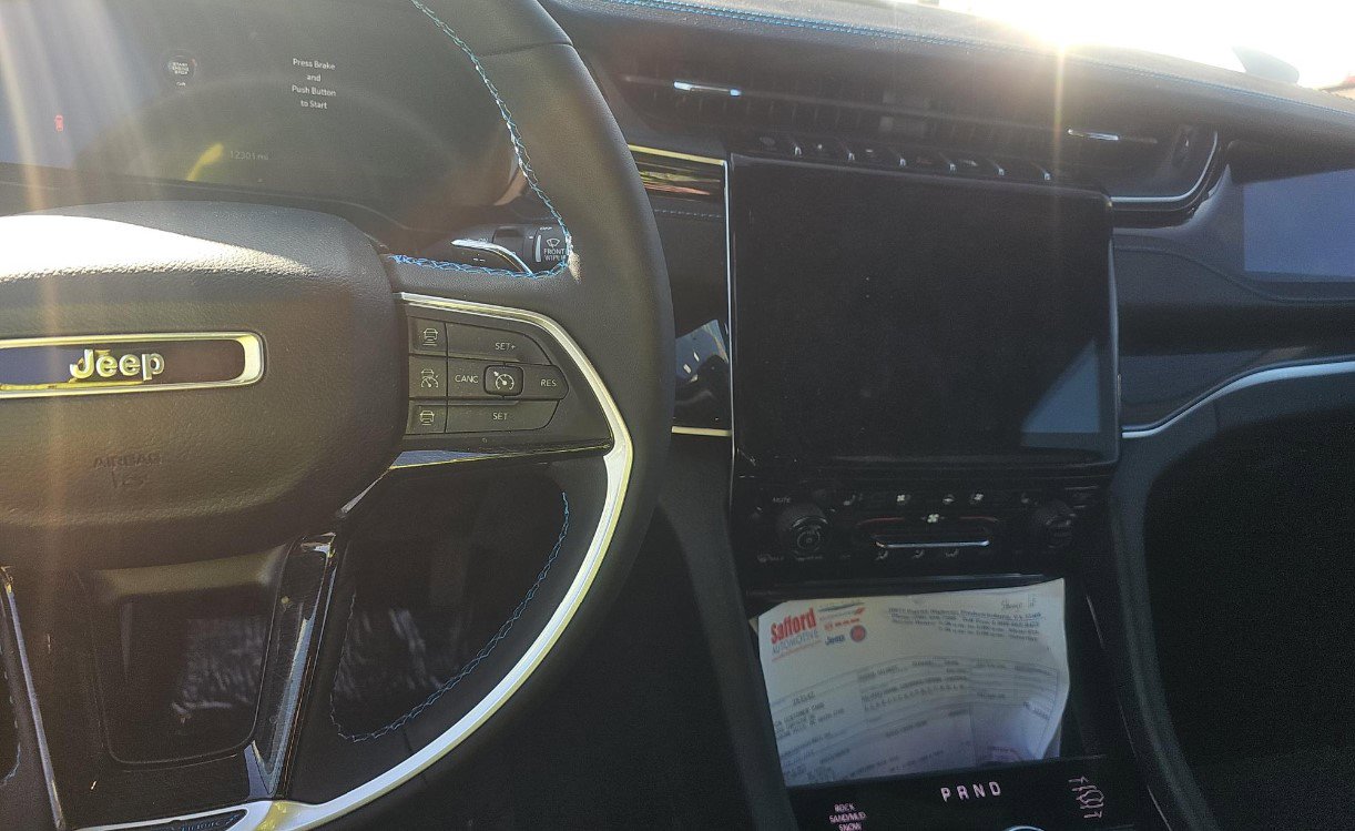 Used 2023 Jeep Grand Cherokee Trailhawk w/ Advanced Protech Group II image 9