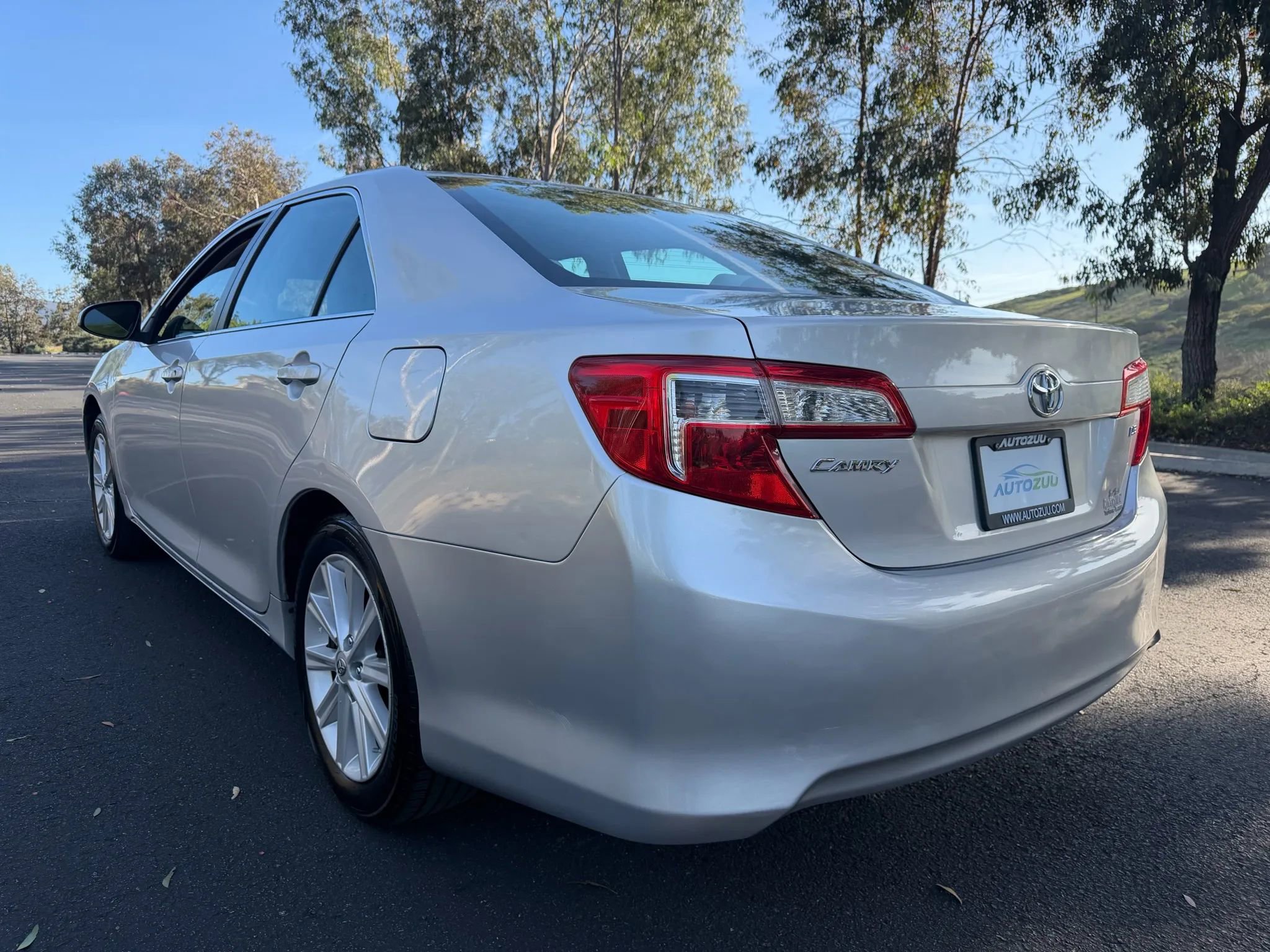 Used 2013 Toyota Camry LE image 3