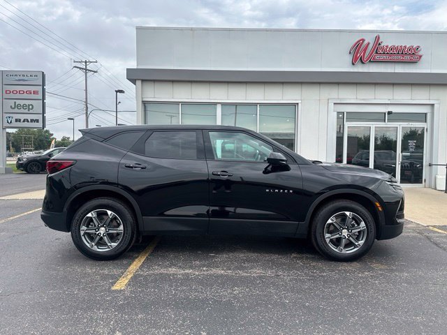 Used 2025 Chevrolet Blazer LT FWD image 10