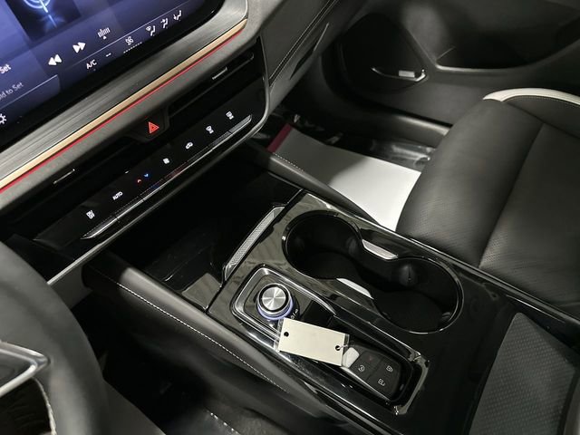 Used 2025 Buick Envision Sport Touring image 13