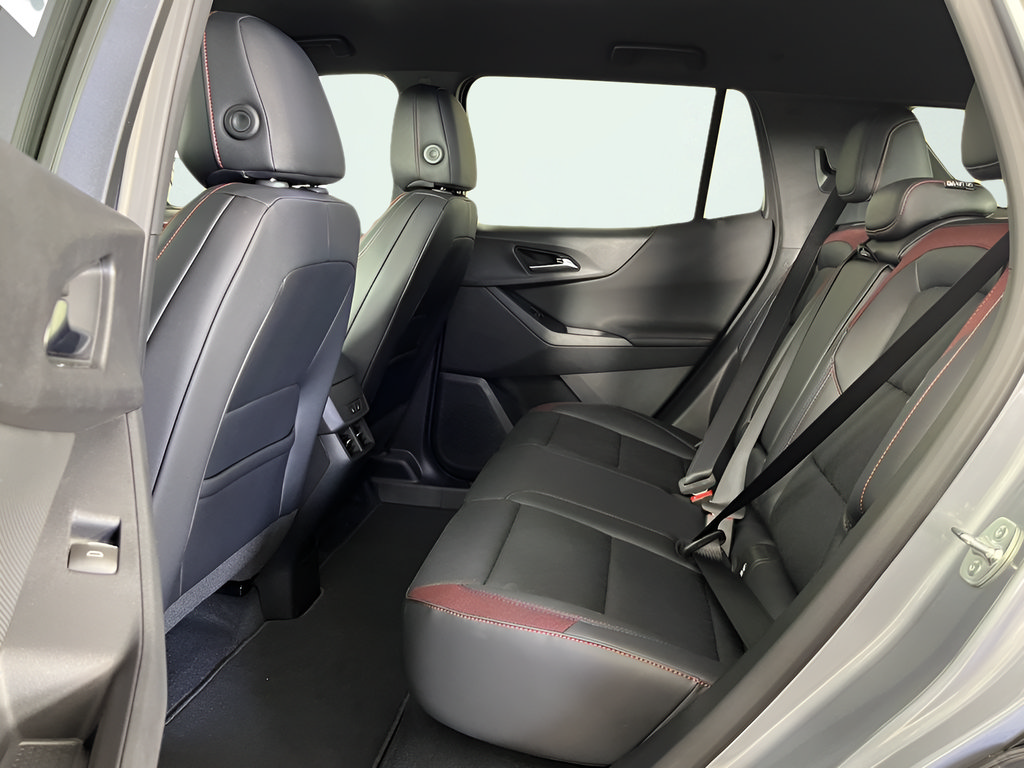 New 2026 Chevrolet Equinox RS w/ Convenience Package III AWD/4WD image 10