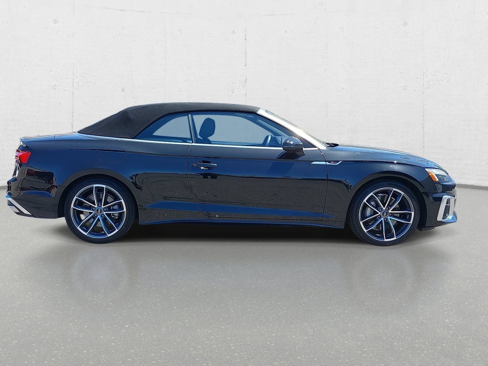 Used 2024 Audi A5 2.0T Premium w/ Convenience Package AWD/4WD image 4