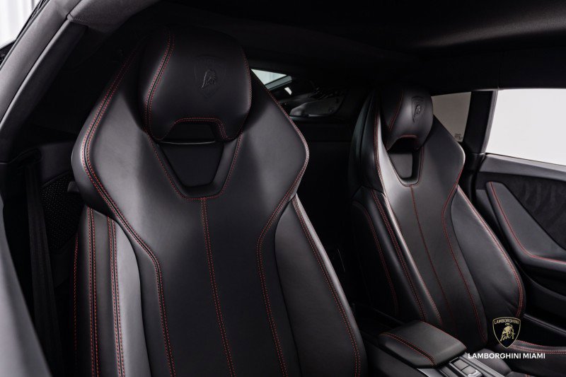 Used 2018 Lamborghini Huracan LP 580-2 image 42