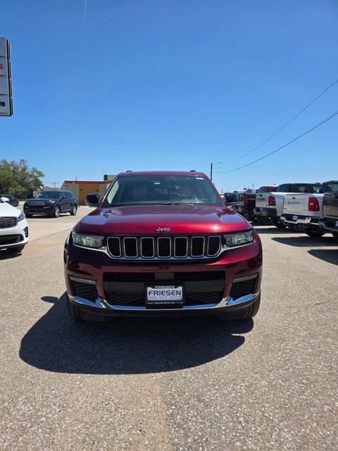 Used 2022 Jeep Grand Cherokee L Limited AWD/4WD image 2