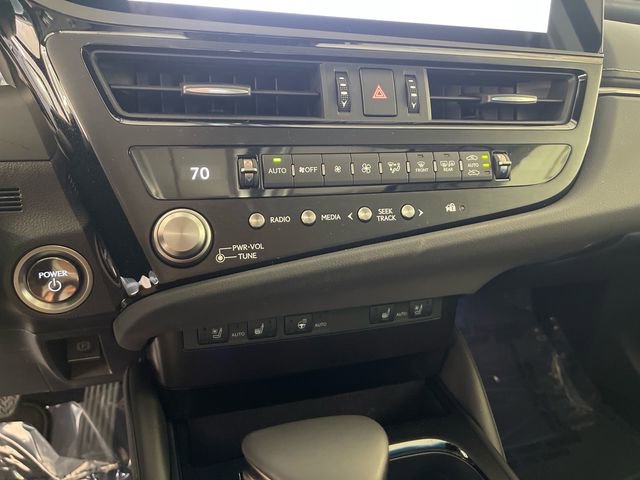 Used 2025 Lexus ES 300h w/ Premium Package FWD image 13