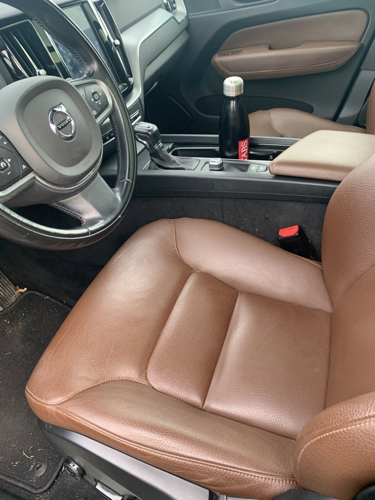 Used 2018 Volvo XC60 T6 Momentum w/ Advanced Package image 20