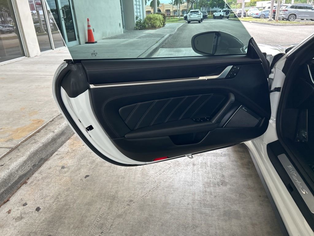 Used 2024 Porsche 911 Turbo S image 39