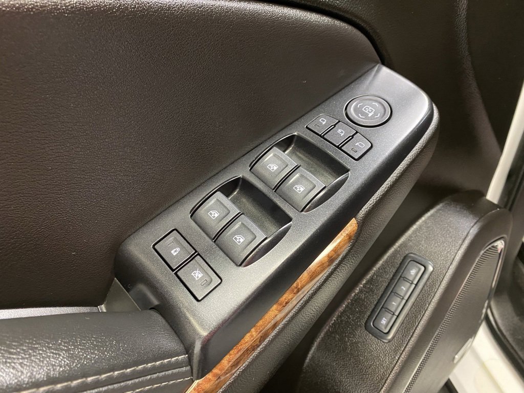 Used 2019 Chevrolet Suburban Premier image 19