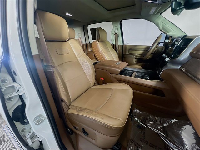 Used 2024 RAM 3500 Limited w/ Safety Group image 29