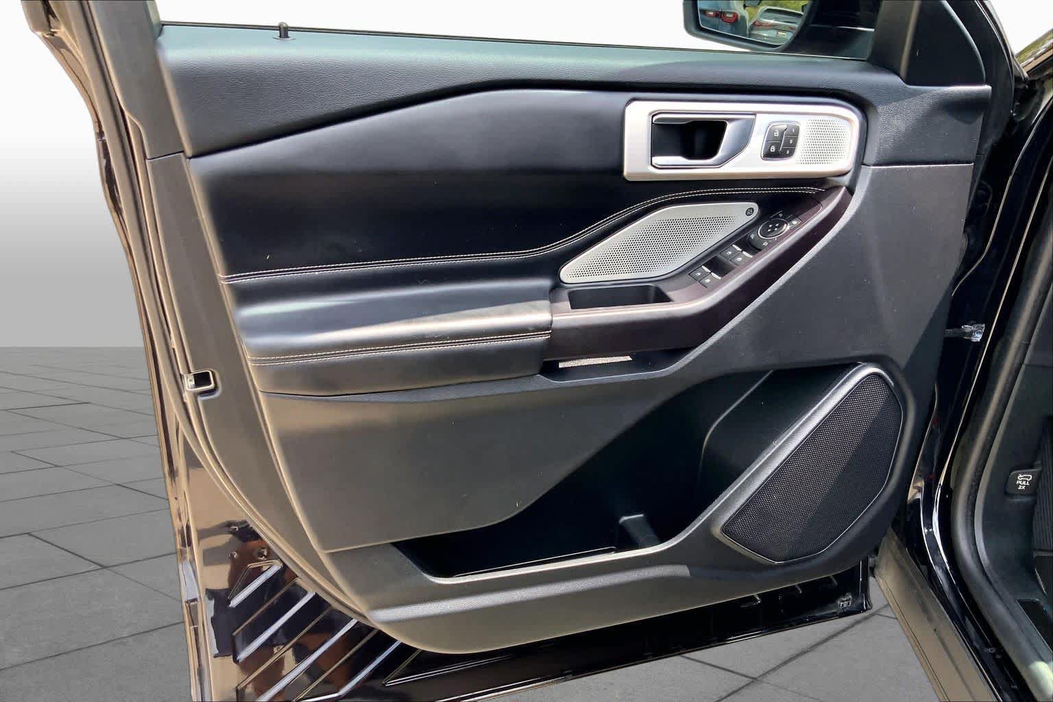 Used 2020 Ford Explorer ST w/ ST Street Pack AWD/4WD image 21