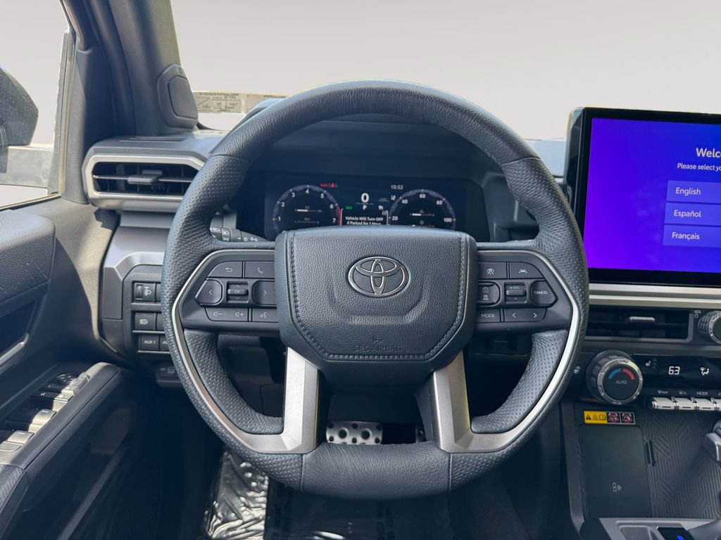 Used 2024 Toyota Tacoma TRD Sport AWD/4WD image 12