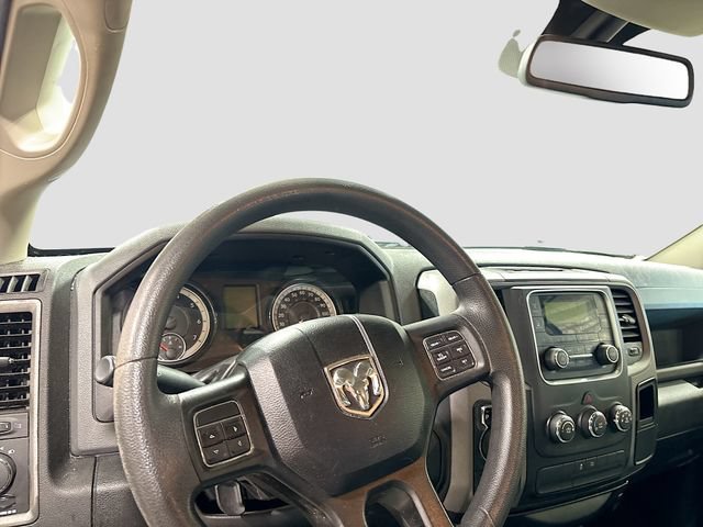 Used 2018 RAM 1500 Express AWD/4WD image 10