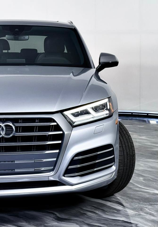 Used 2019 Audi SQ5 Premium w/ Convenience Package AWD/4WD image 6