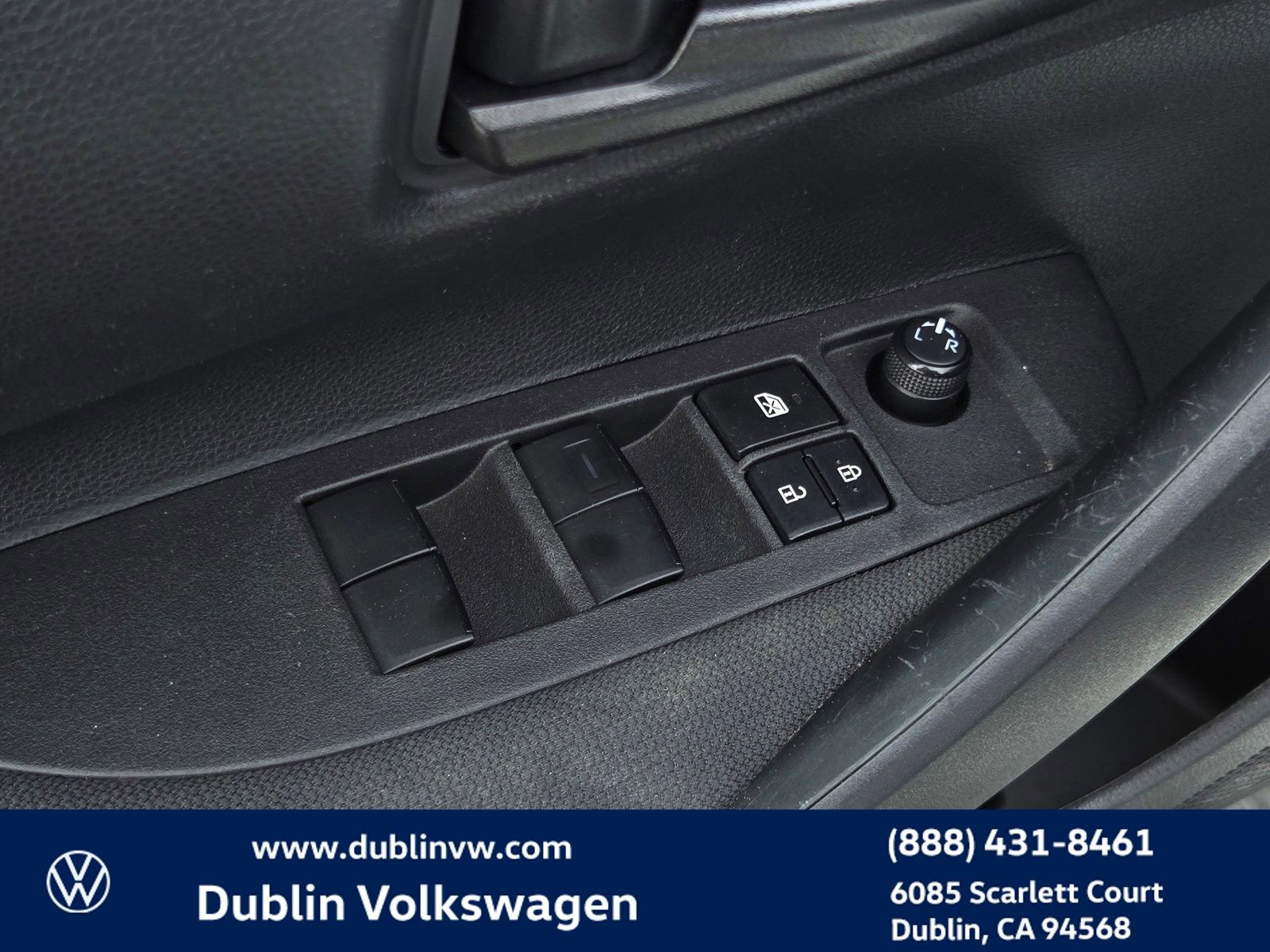 Used 2024 Toyota Corolla LE image 11