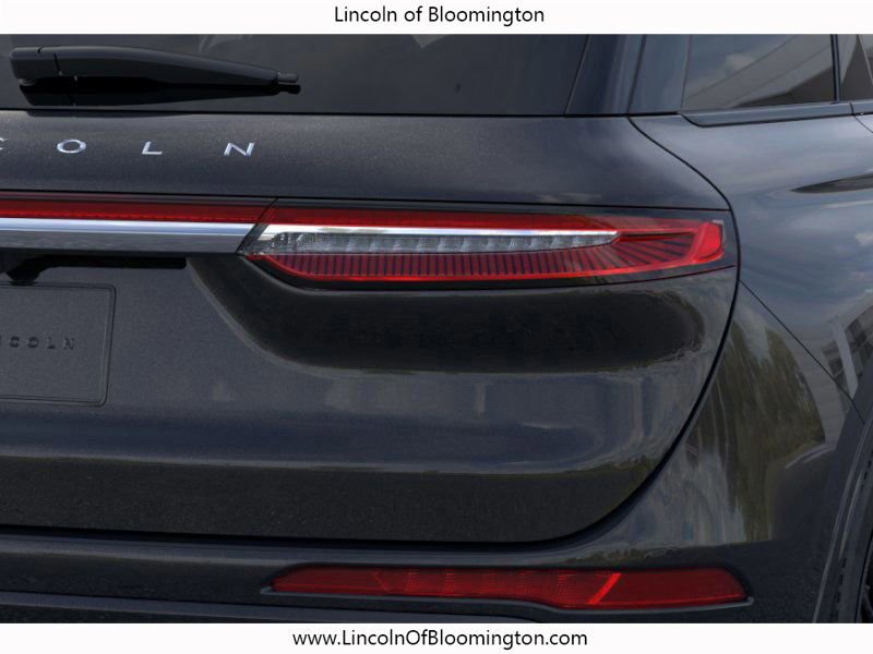 New 2025 Lincoln Corsair Reserve w/ Equipment Group 202A image 24