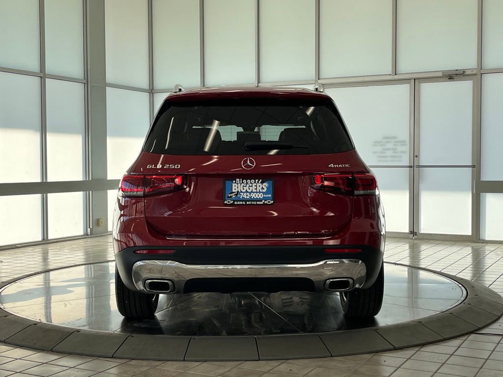 Used 2021 Mercedes-Benz GLB 250 4MATIC image 7