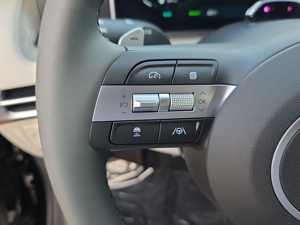 New 2025 Hyundai Tucson Limited image 25