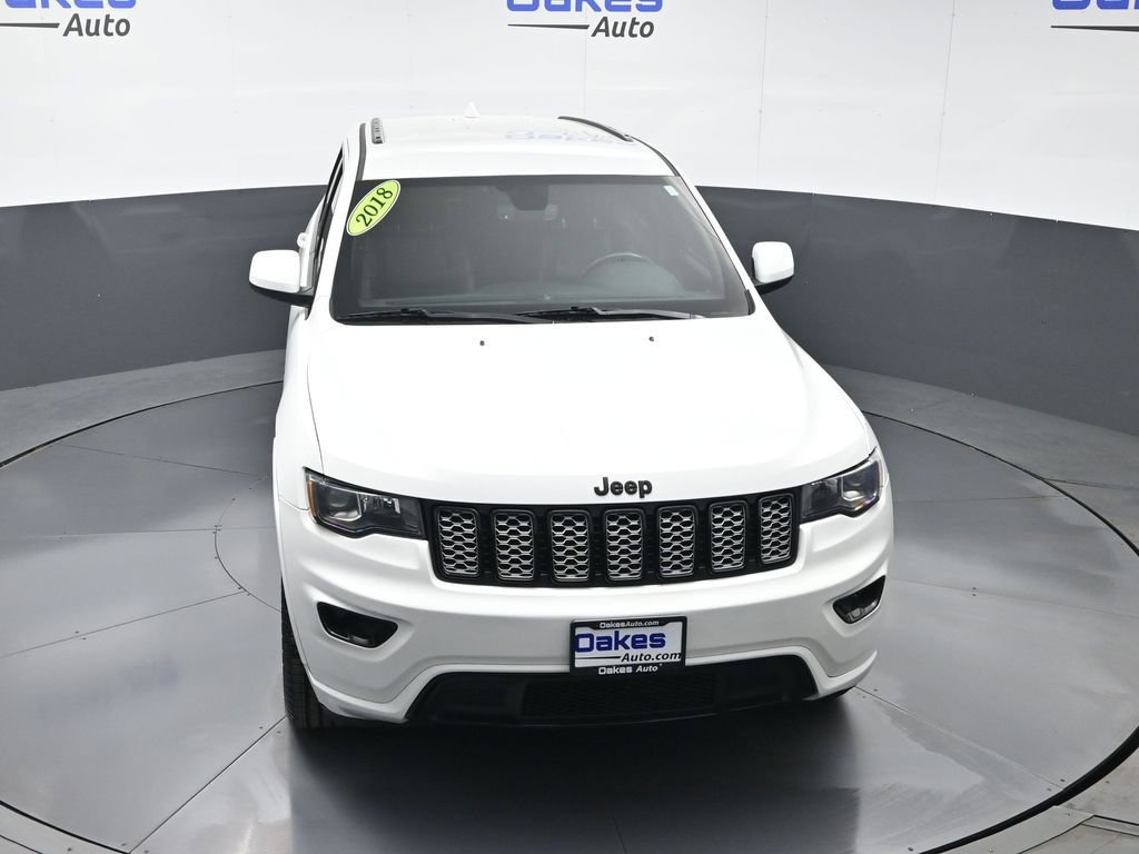 Used 2018 Jeep Grand Cherokee Altitude image 47