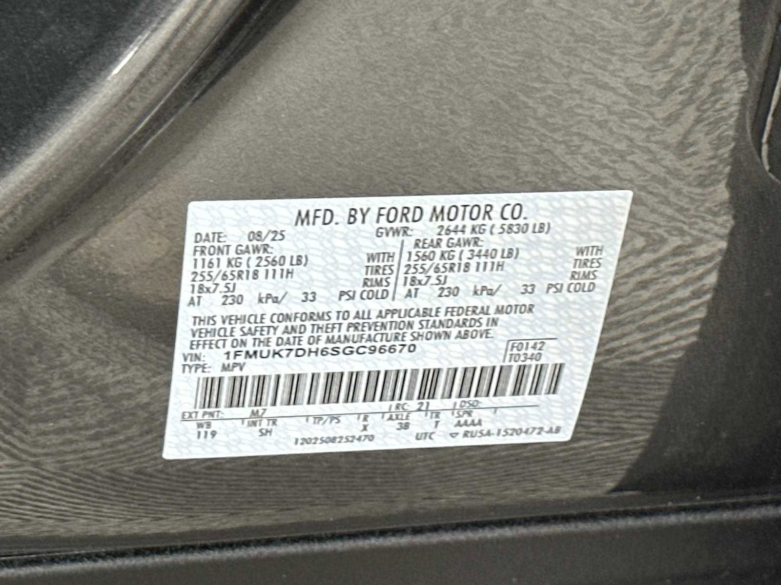 Used 2025 Ford Explorer Active w/ Active Comfort Package RWD image 28