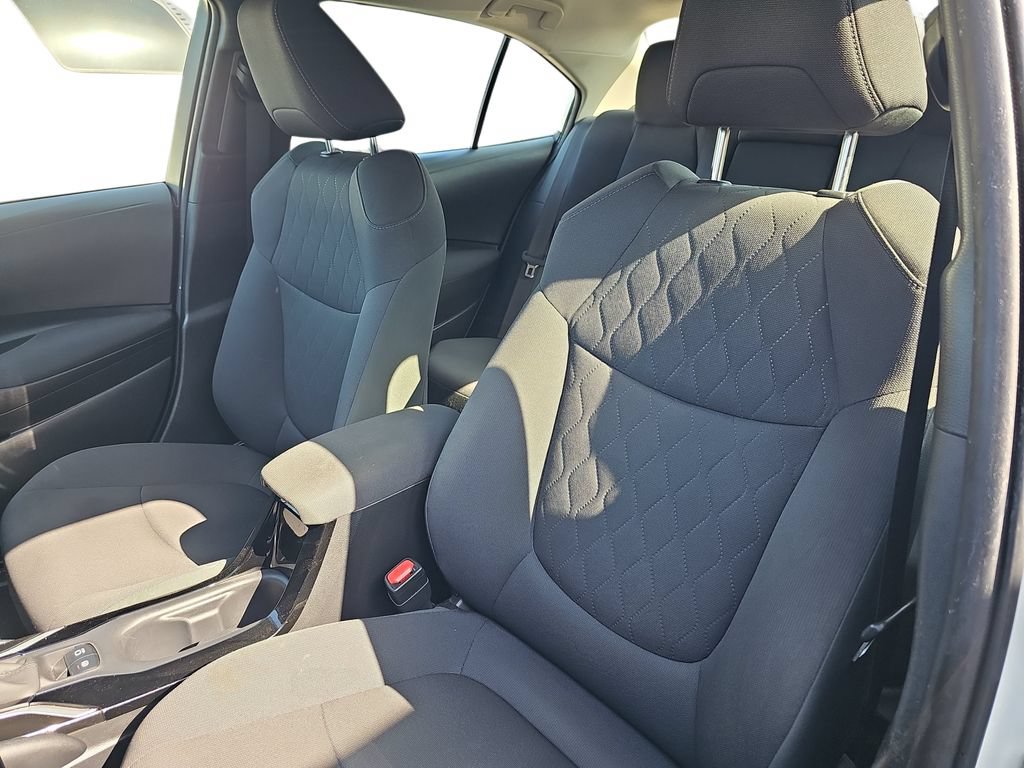 Used 2021 Toyota Corolla LE FWD image 15