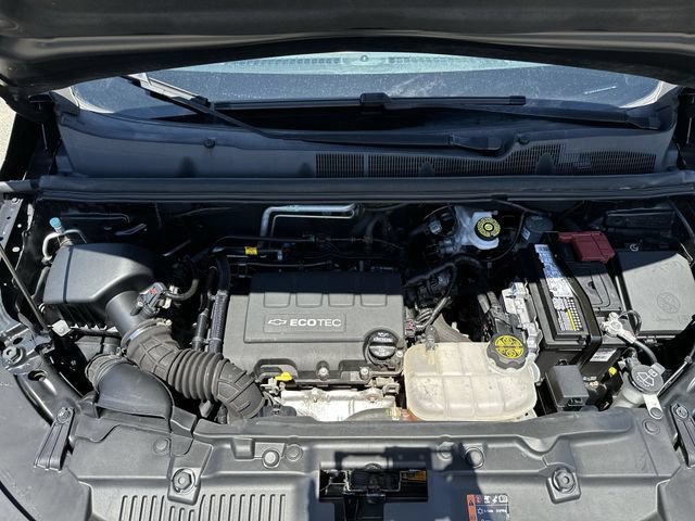 Used 2020 Chevrolet Trax LT w/ Sun & Sound Package FWD image 19