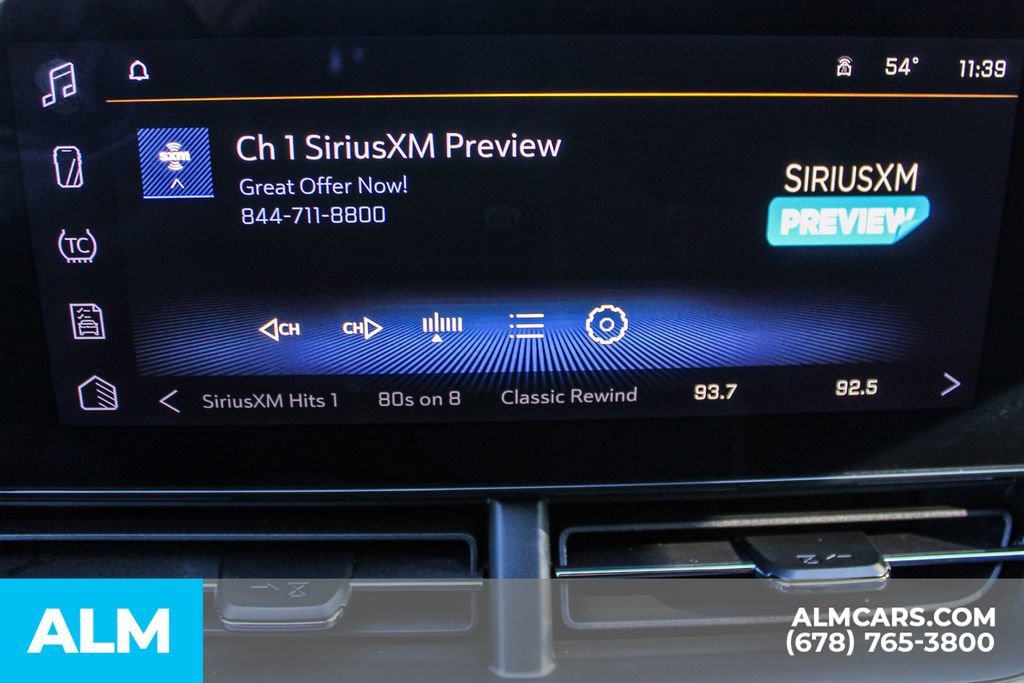 Used 2025 Chevrolet Trax LT w/ LT Convenience Package image 34