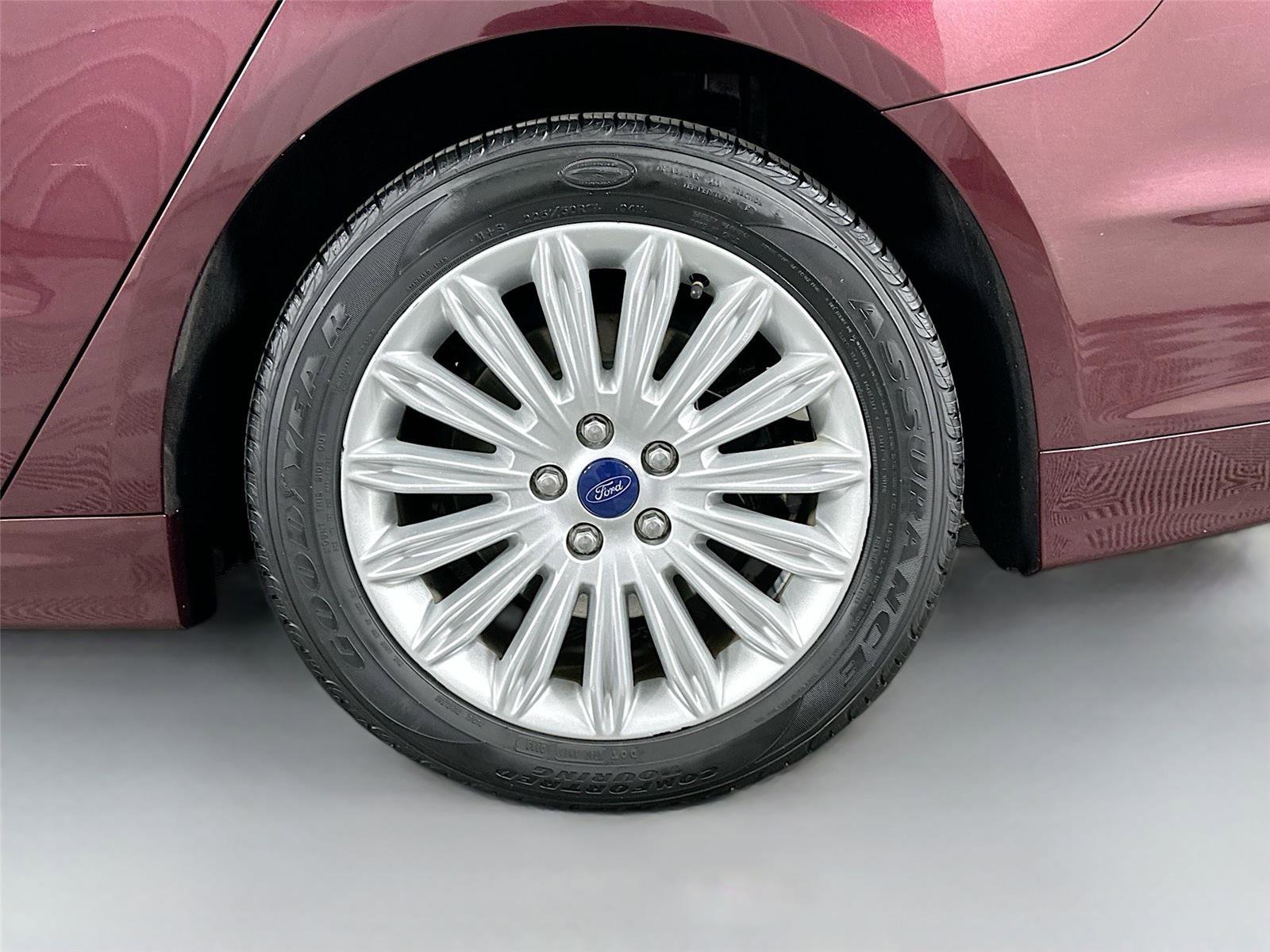 Used 2013 Ford Fusion SE FWD image 29