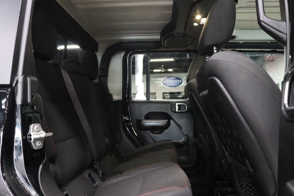 Used 2020 Jeep Gladiator Rubicon image 18