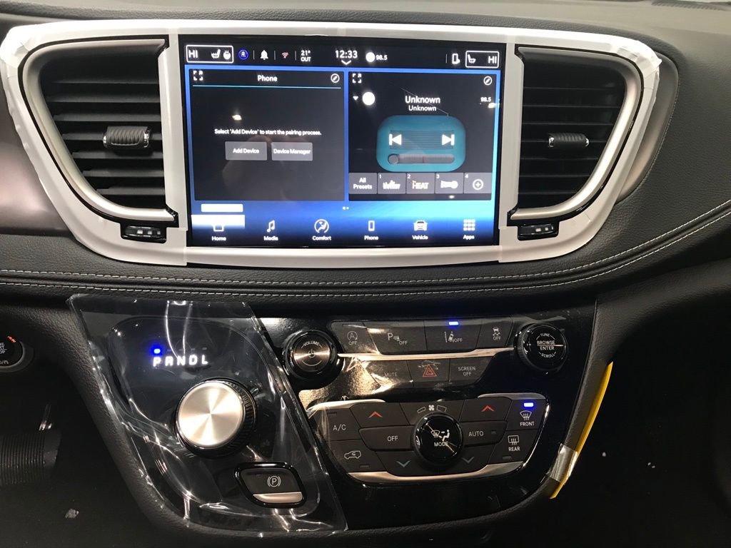 New 2026 Chrysler Pacifica Select w/ S Appearance Package image 22