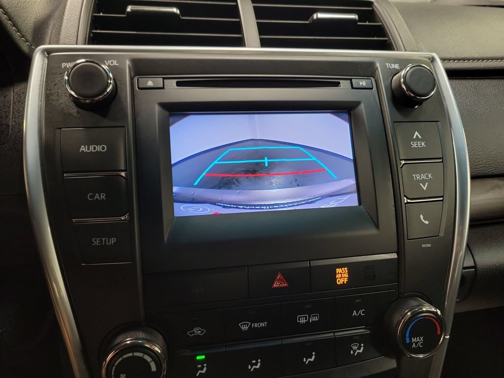 Used 2015 Toyota Camry LE FWD image 19