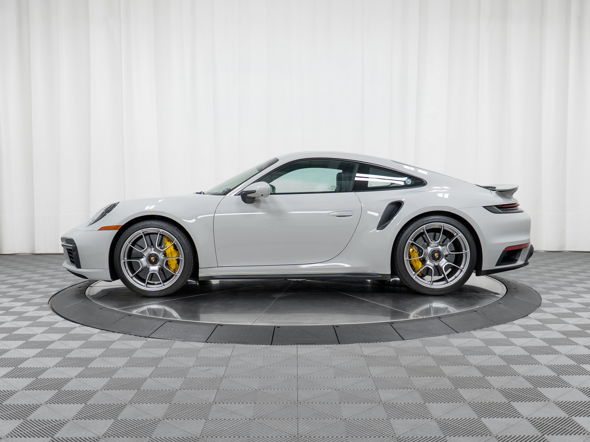 Certified 2025 Porsche 911 Turbo S AWD/4WD image 2