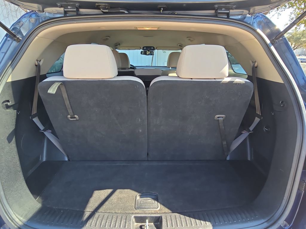 Used 2019 Kia Sorento LX w/ LX Convenience Package image 13