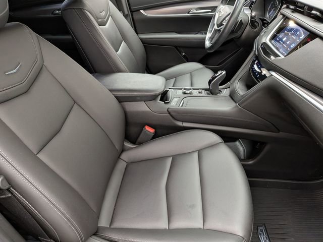 Certified 2023 Cadillac XT5 Luxury w/ LPO, Floor Liner Package FWD image 25