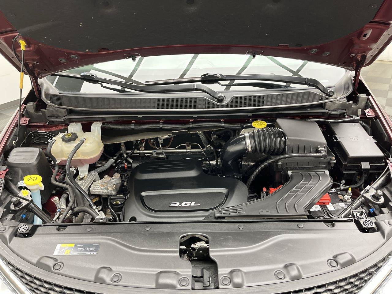 Used 2018 Chrysler Pacifica Touring Plus FWD image 24