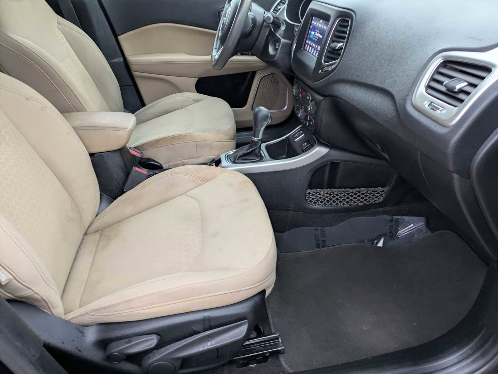 Used 2018 Jeep Compass Sport w/ Tech Group image 18