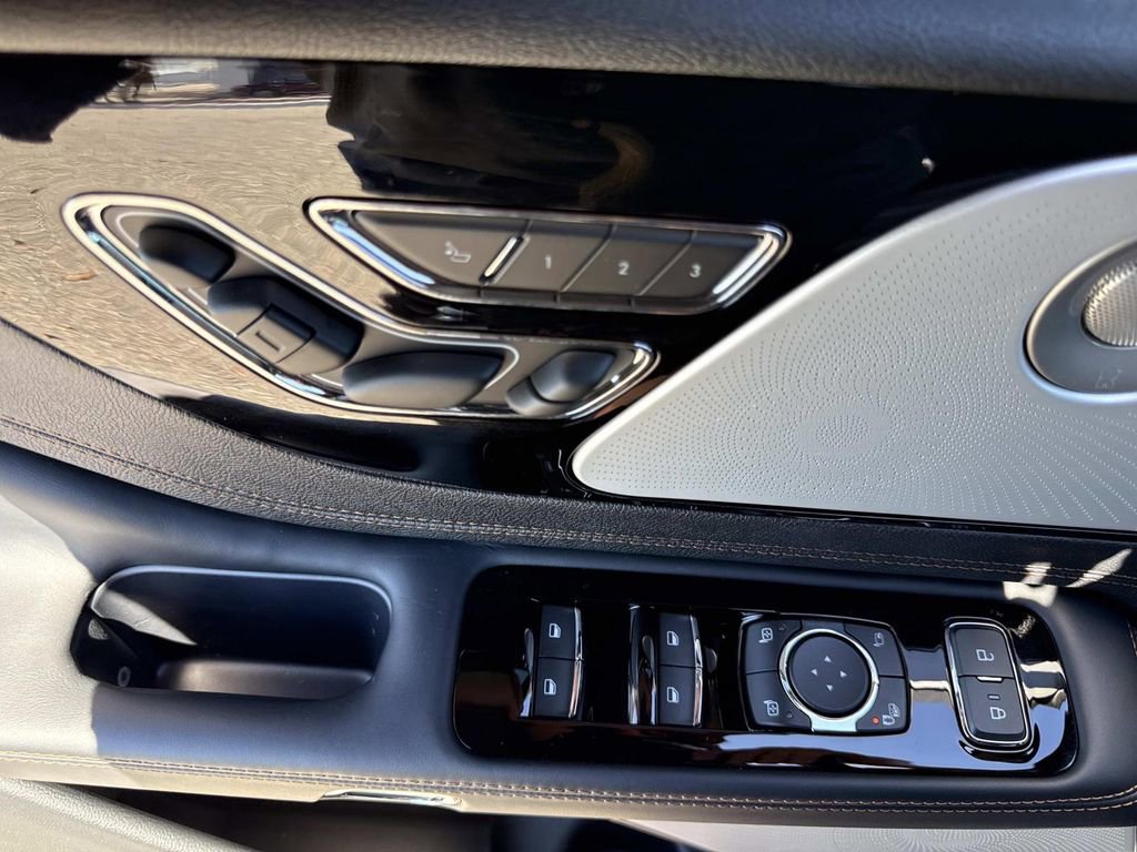 New 2025 Lincoln Aviator Black Label image 20