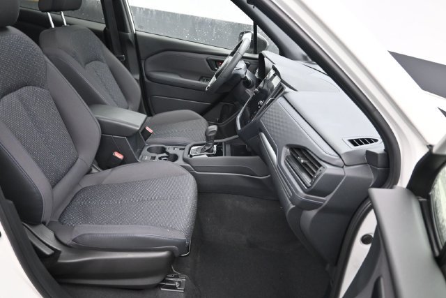 Used 2025 Subaru Forester Premium AWD/4WD image 10